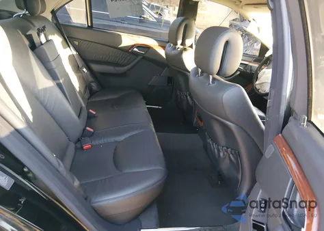 2006 Mercedes-Benz S 430 4Matic z USA, uszkodzony, nr VIN WDBNG83J96A468542